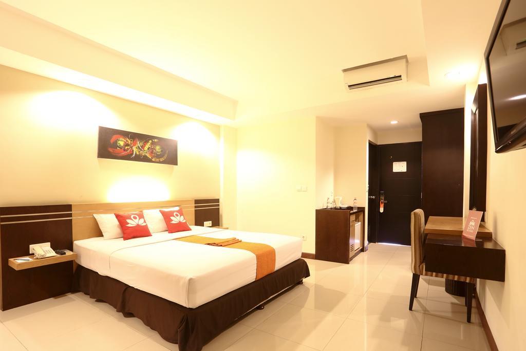 Zen Rooms Legian Dewi Sri Кута Номер фото