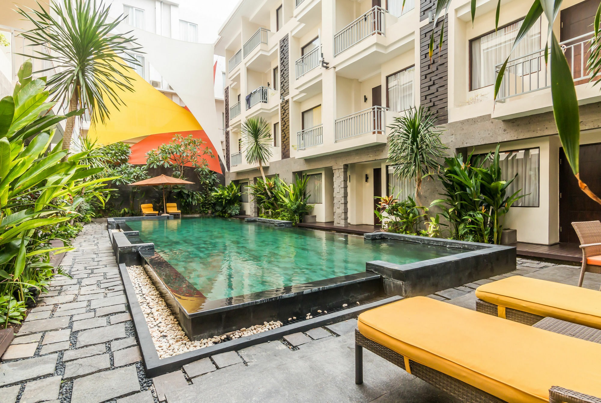 Zen Rooms Legian Dewi Sri Кута Екстер'єр фото